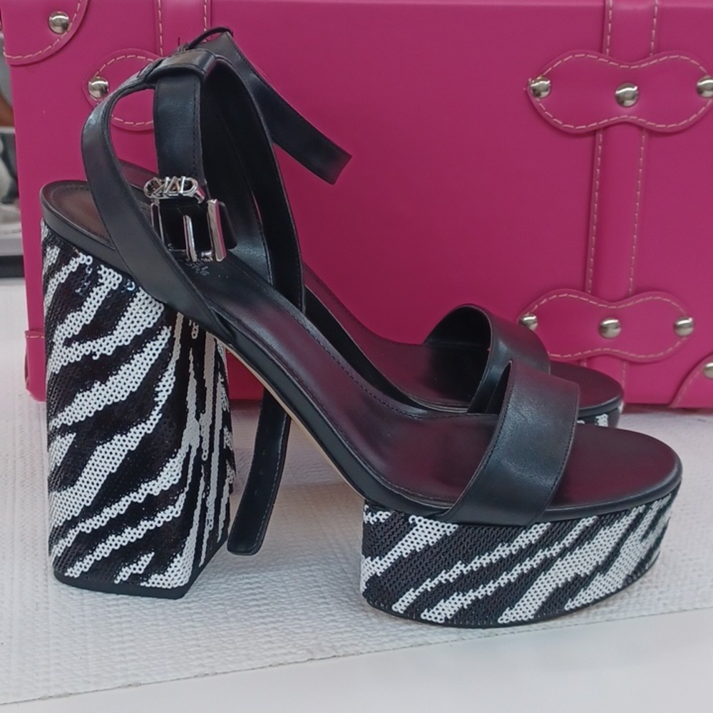 Michael Kors Ashton Zebra Platform Heel NWOB - Picture 6 of 11